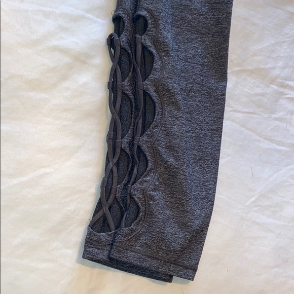 Lululemon - Picture 3 of 3